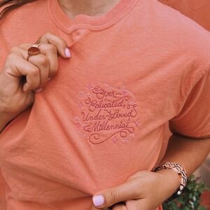 Read Receipts Embroidered Over Educated Underloved Millennial Graphic Tee size M